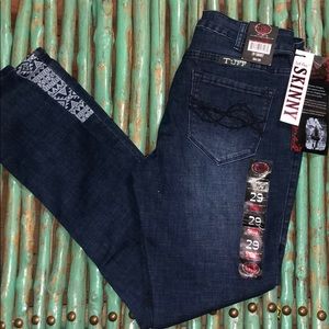 Cowgirl Tuff Aztec Skinny😍
